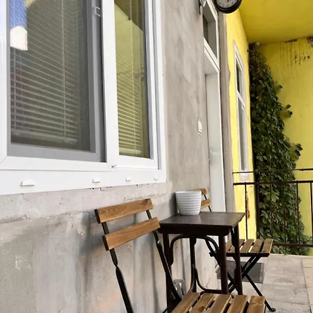 Stylish Flat In Centre 公寓 *